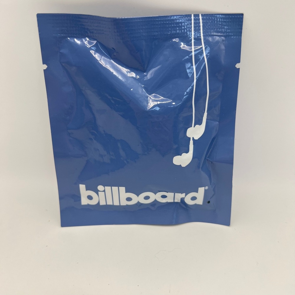 Delta Airlines Billboard Earbuds New In Package